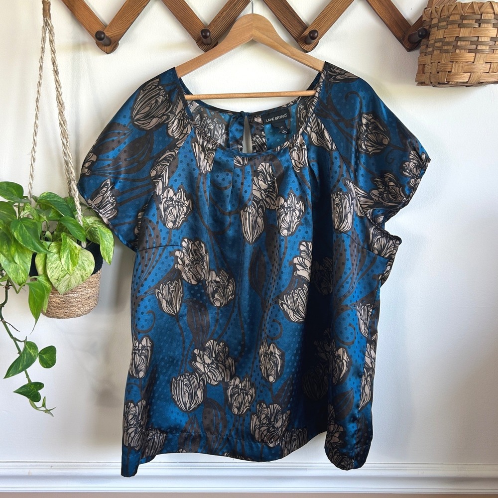 Lane Bryant Blue Floral Polka Dot Satin Blouse Plus Size 22/24 Short Sleeve Top